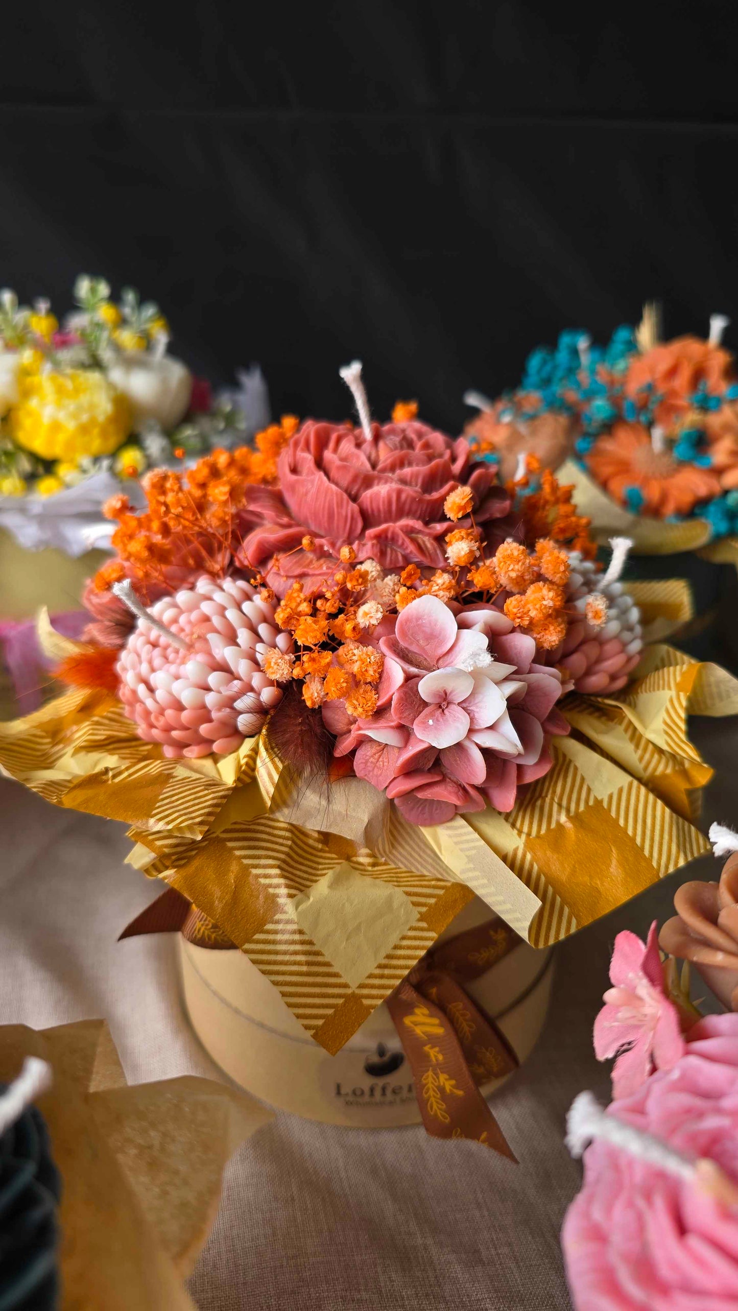 Spesialbestilling av Blomsterbukett av lys